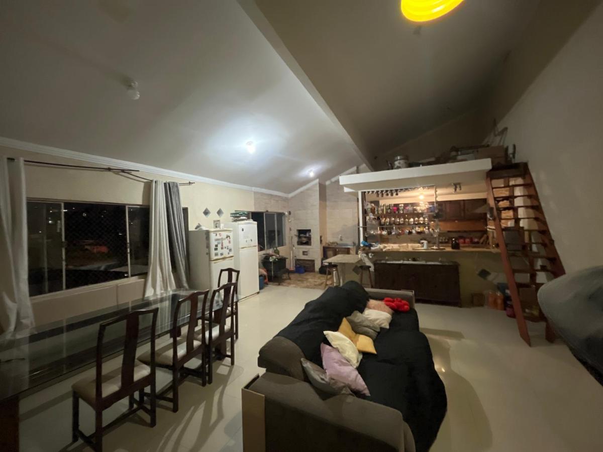Quarto Hostel Куритиба Екстериор снимка